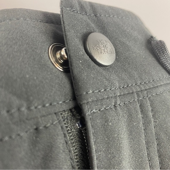 The North Face Black Crop TNF Apex Hiking Walking Capri Pants Size 4 - Picture 10 of 12